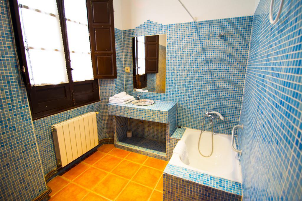 Arteaga Hostal & Banos Arabes Elvira Granada Szoba fotó