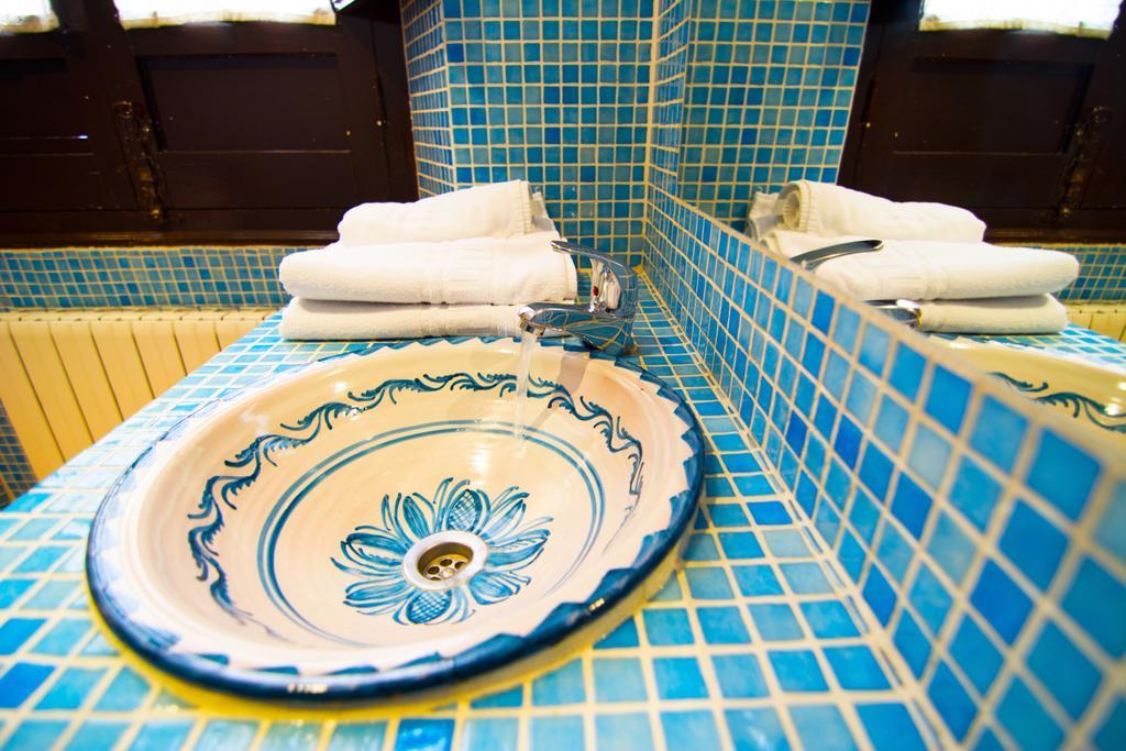 Arteaga Hostal & Banos Arabes Elvira Granada Szoba fotó